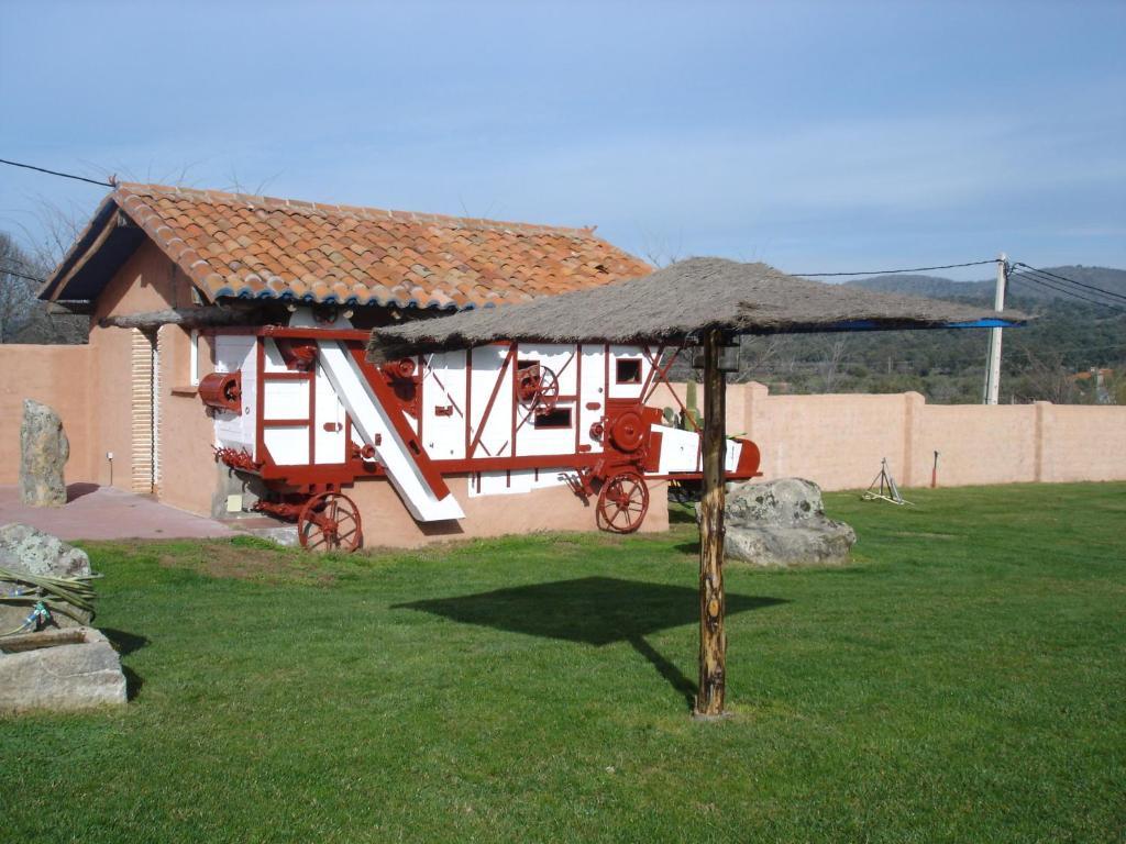 Posada Tresmentiras Альдеануэва-дель-Камино Экстерьер фото